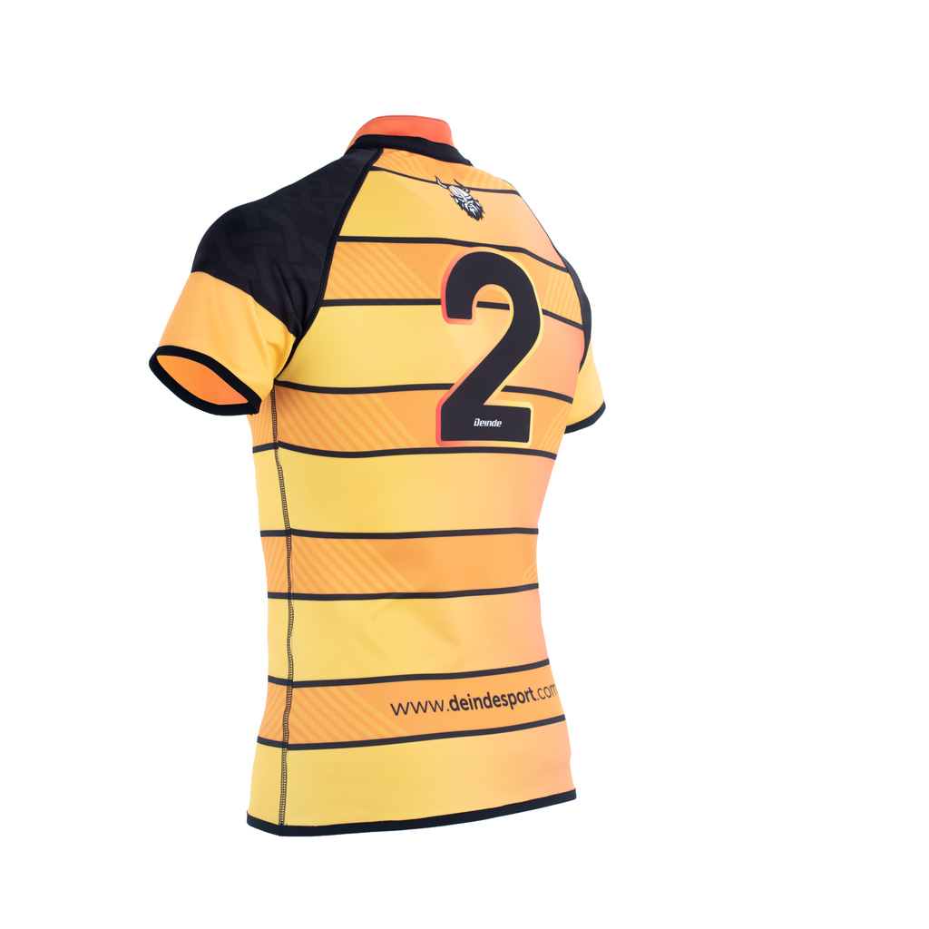 Modelo Camiseta Rugby DinD VivA Reversible