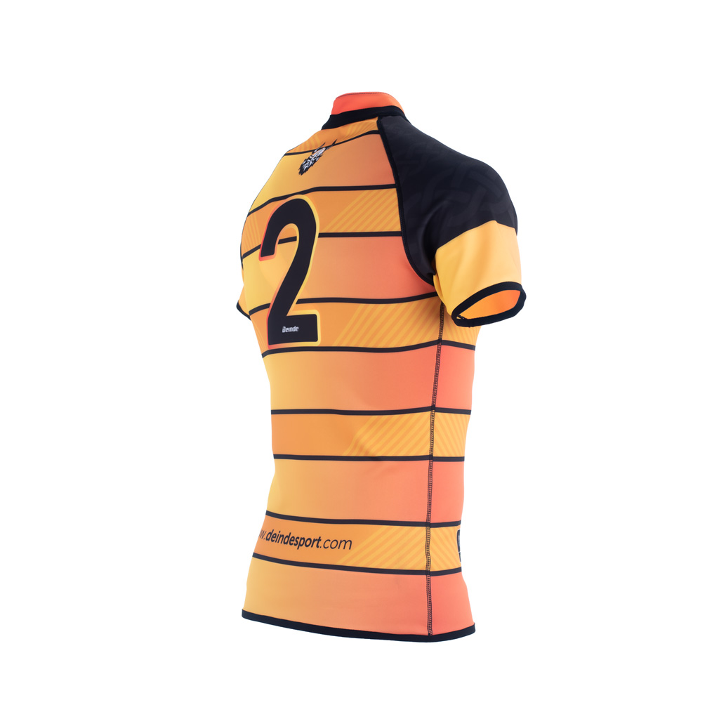 Modelo Camiseta Rugby DinD VivA Reversible