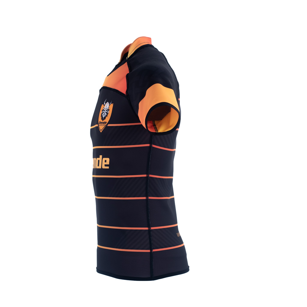 Modelo Camiseta Rugby DinD VivA Reversible