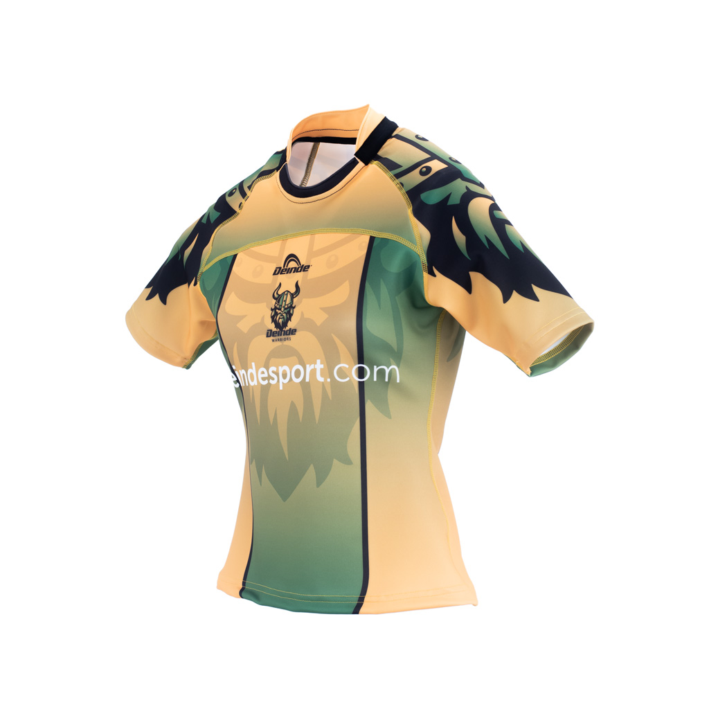 Modelo Camiseta Rugby DinD VivA Fem